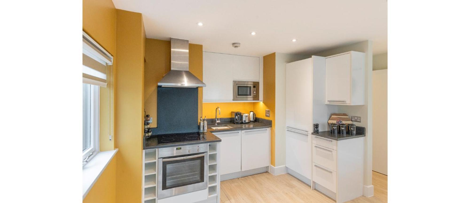 Your Home: 1br Flat With Modern Amenities Appartamento